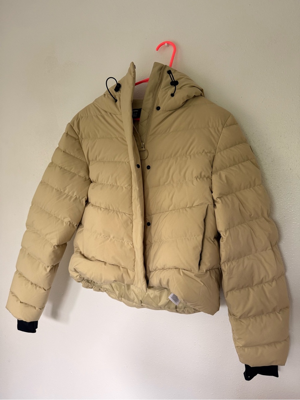 cotopaxi womens Hooded Puffer Jacket - Beige Tan